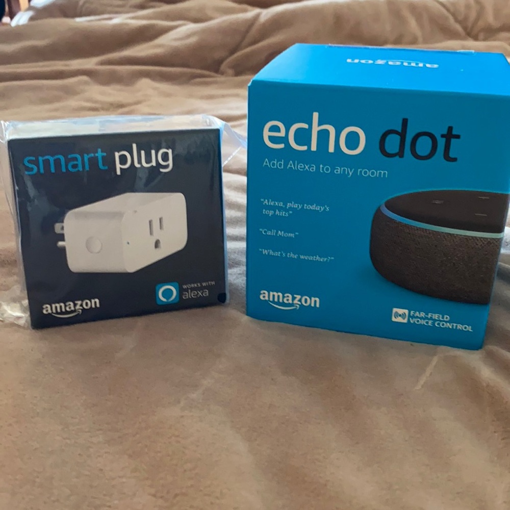 Amazon Echo Dot w/ Smart Plug